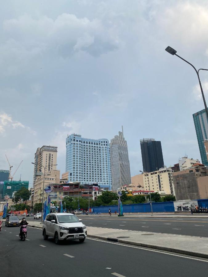 Le Bijou Chic In The Heart Of Saigon Charm With View Lägenhet Ho Chi Minh-staden Exteriör bild