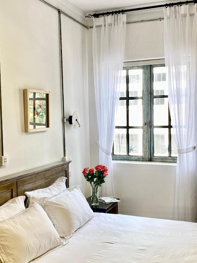 Le Bijou Chic In The Heart Of Saigon Charm With View Lägenhet Ho Chi Minh-staden Exteriör bild
